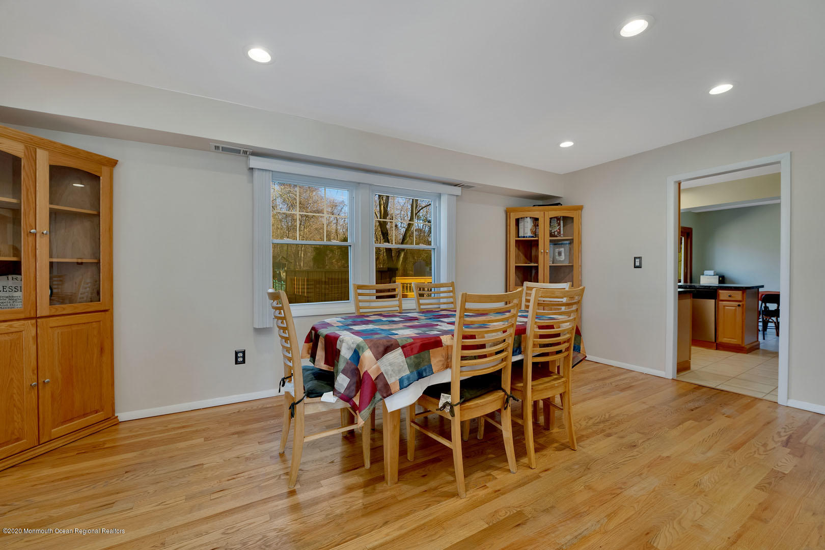 22 Taylor Road Marlboro, NJ 07746 - Photo 5 of 17 DSC06648