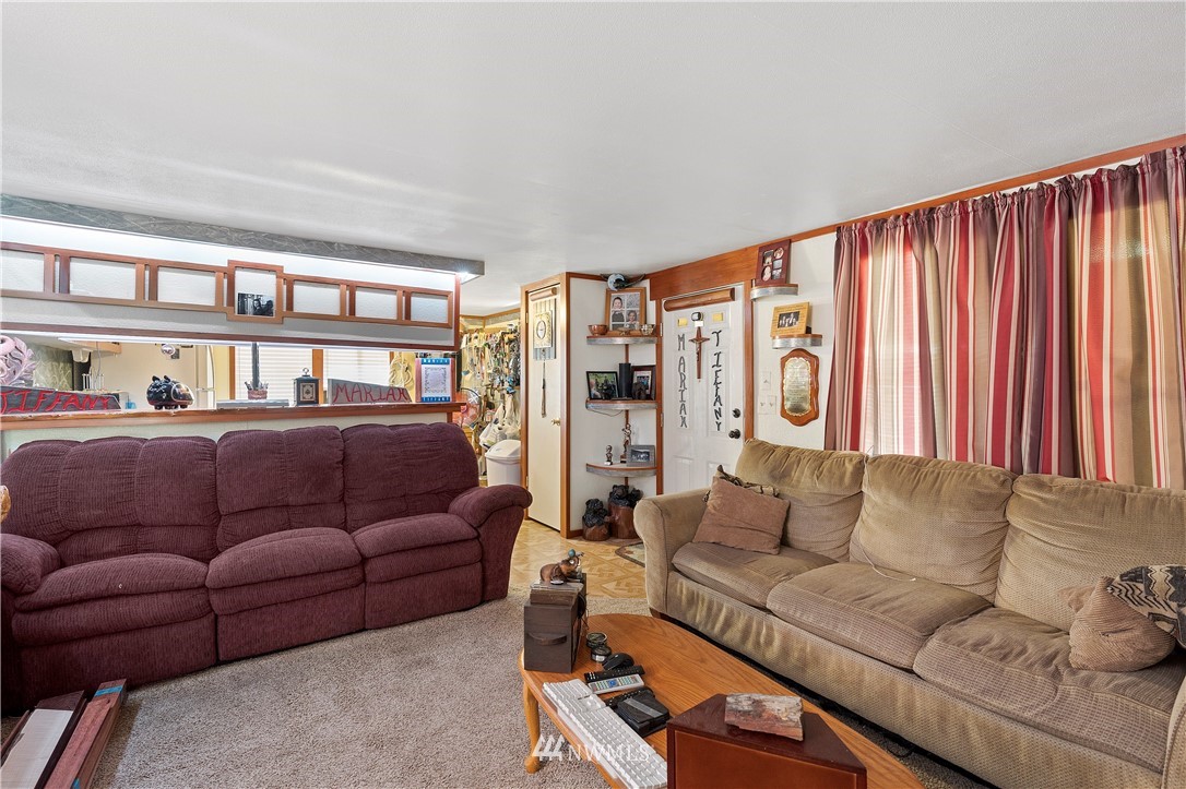 4910 Southeast Foss Road Port Orchard, WA 98366 - Photo 3 of 11 Gallery Image 3