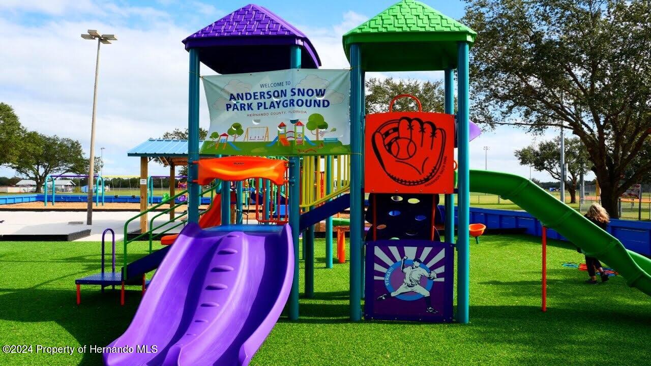 4381 Sutherland Street Spring Hill, FL 34609 - Photo 5 of 8 SH Anderson Snow Park