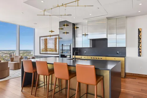 $3,300,000 | 255 Hennepin Avenue, Unit 3303, Minneapolis, MN 55401