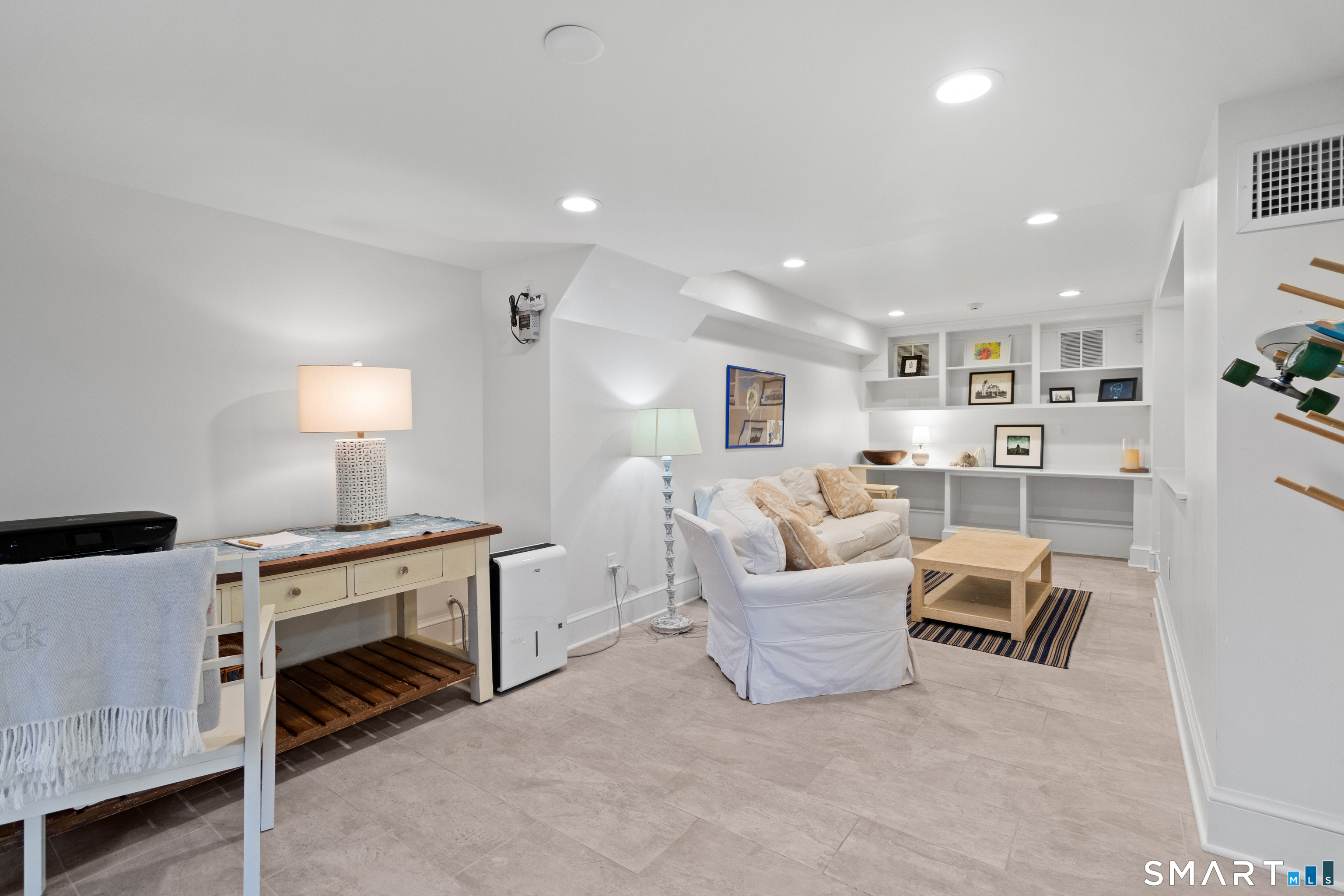 27 Prospect Hill Road Branford, CT 06405 - Photo 23 of 35