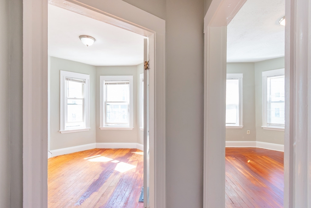 22 Barry Street, Unit 1 Boston, MA 02125 - Photo 12 of 31