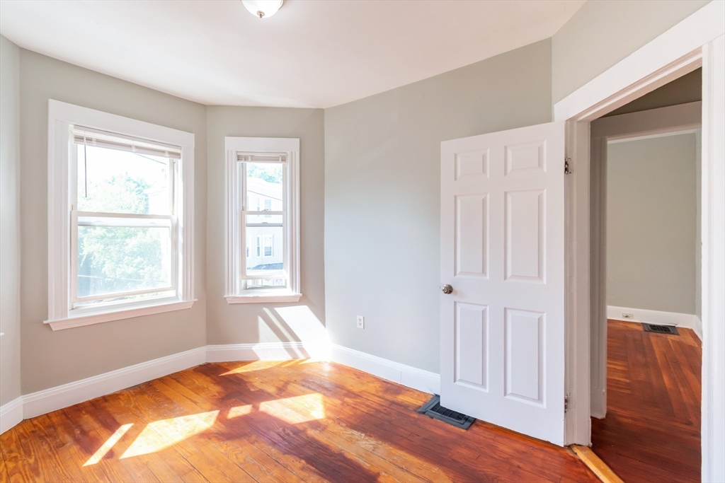 22 Barry Street, Unit 1 Boston, MA 02125 - Photo 14 of 31