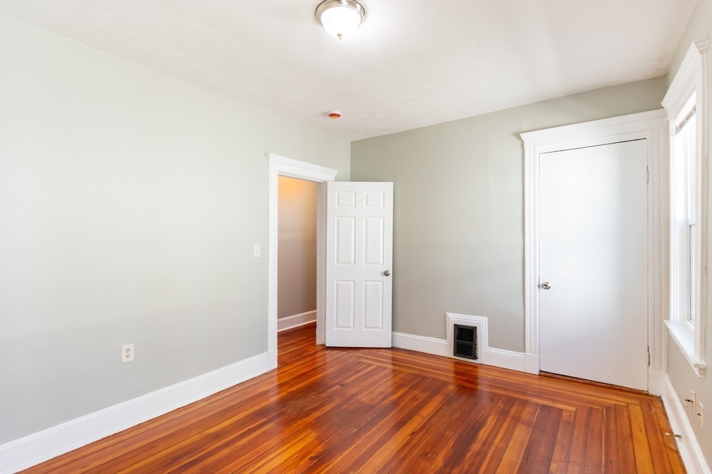 22 Barry Street, Unit 1 Boston, MA 02125 - Photo 22 of 31