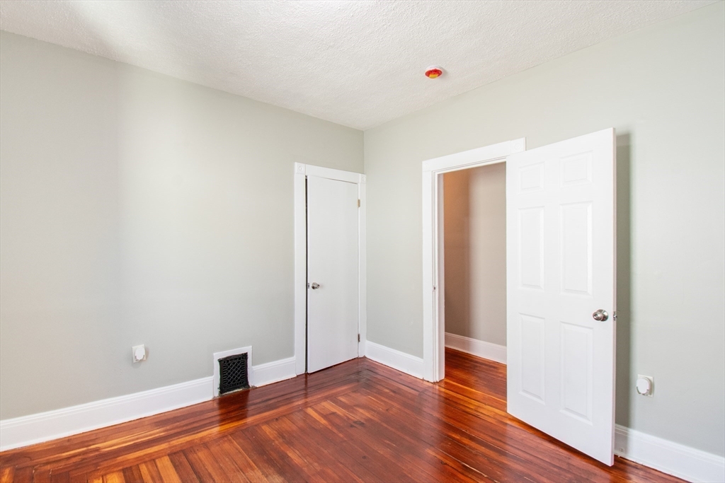 22 Barry Street, Unit 1 Boston, MA 02125 - Photo 28 of 31