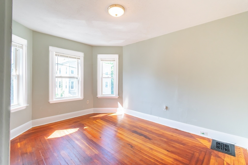 22 Barry Street, Unit 1 Boston, MA 02125 - Photo 29 of 31