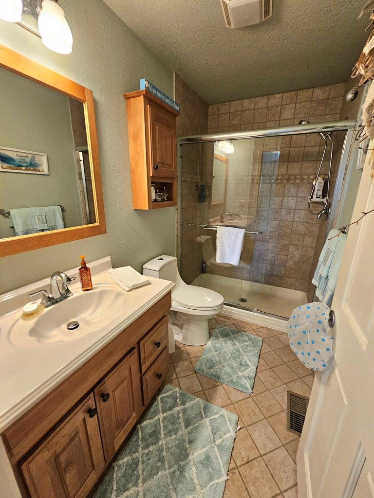 2208 Gratton Road Tazewell, VA 24651 - Photo 17 of 21 Gallery Image 17