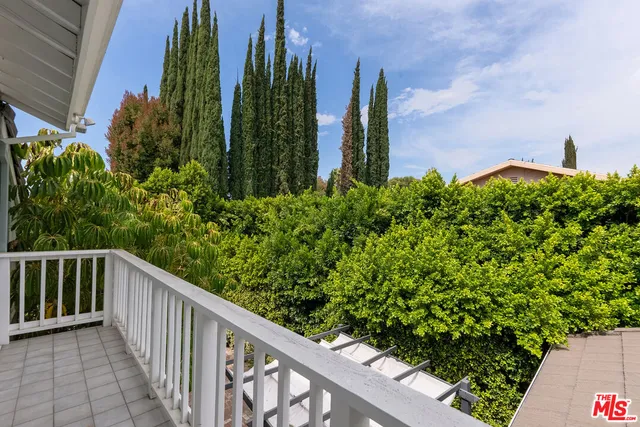 $6,500 | 18339 Linnet Street, Tarzana, CA 91356