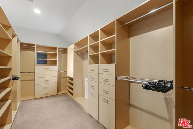 $6,500 | 18339 Linnet Street, Tarzana, CA 91356