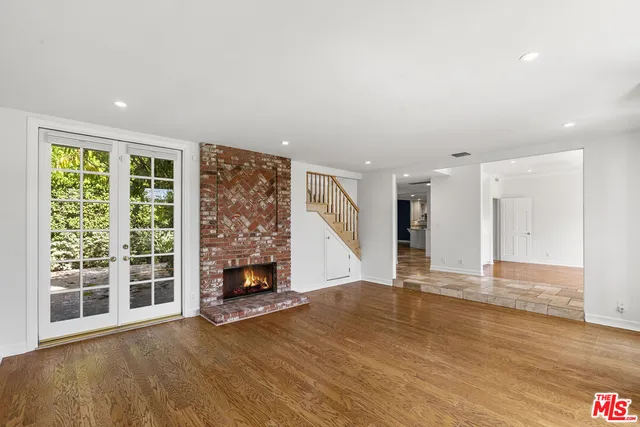 $6,500 | 18339 Linnet Street, Tarzana, CA 91356