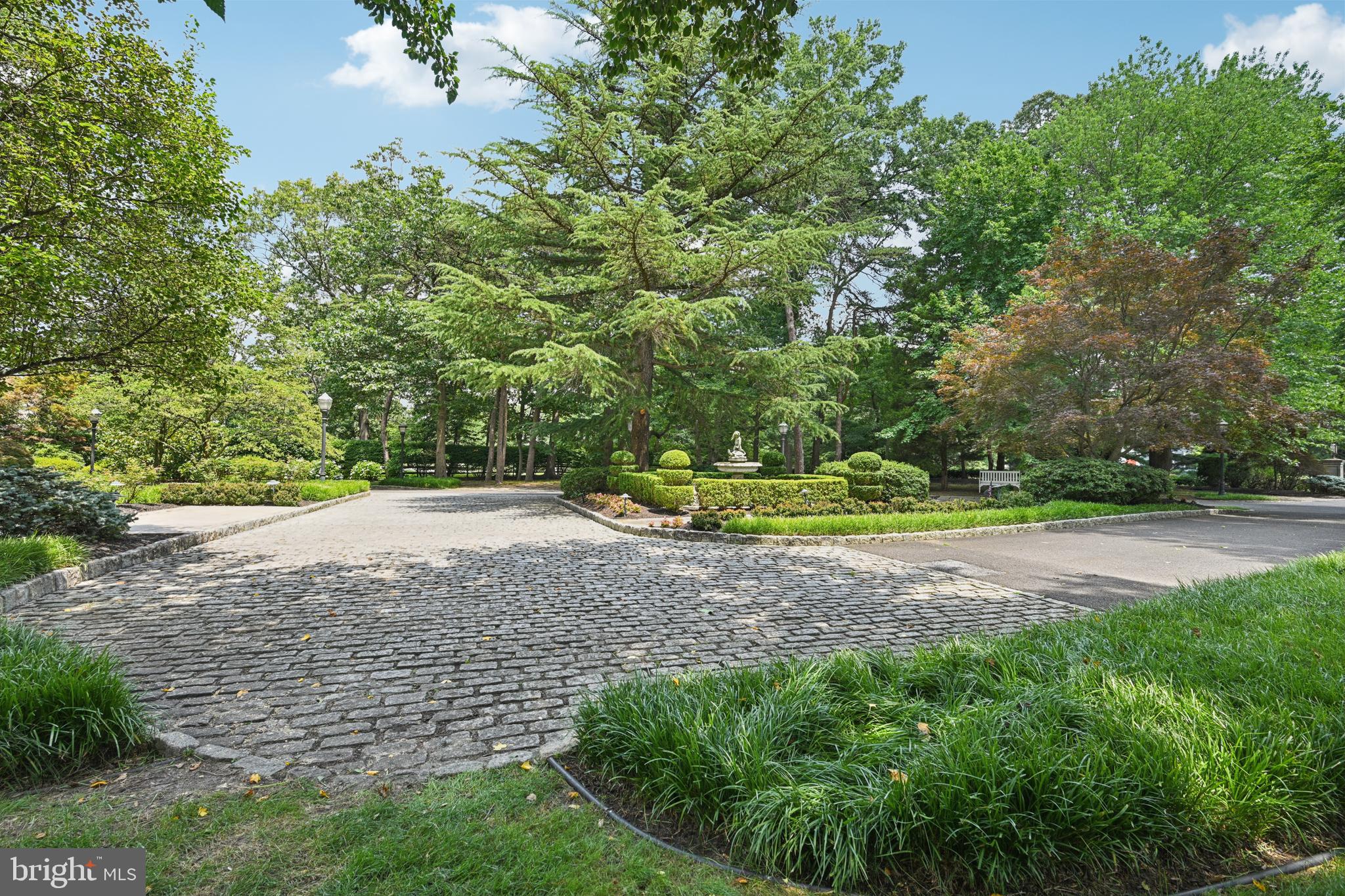 12 Cove Road Moorestown, NJ 08057 - Photo 6 of 67 Extraordinary Setting