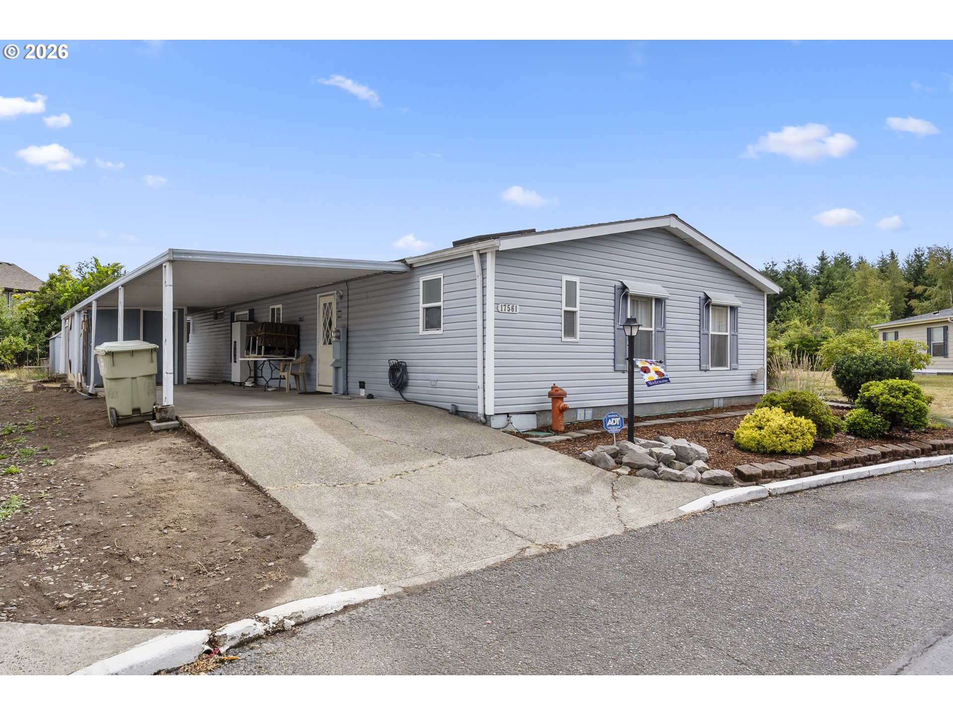 17561 Hancock Way Beaverton, OR 97006 - Photo 6 of 48