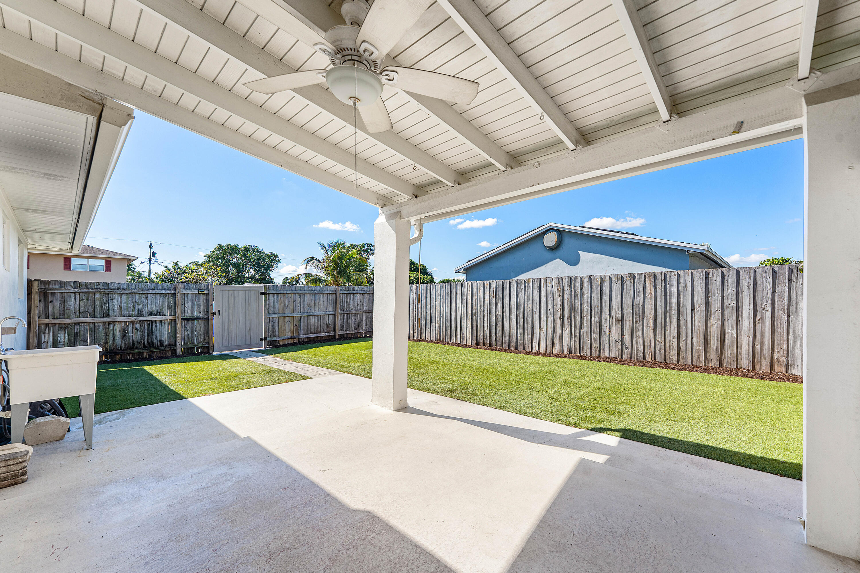 7643 Overlook Road Lake Worth, FL 33462 - Photo 22 of 29 a view of a backyard with a cabin