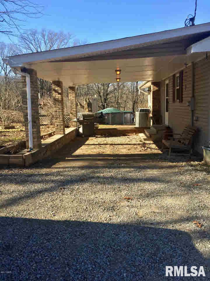 310 South Walnut Grove Road New Burnside, IL 62967 - Photo 4 of 25