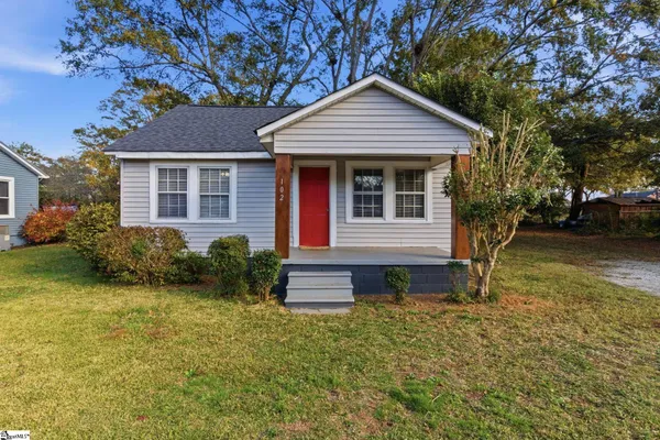 $156,900 | 102 State Rd S-30-215, Laurens, SC 29360