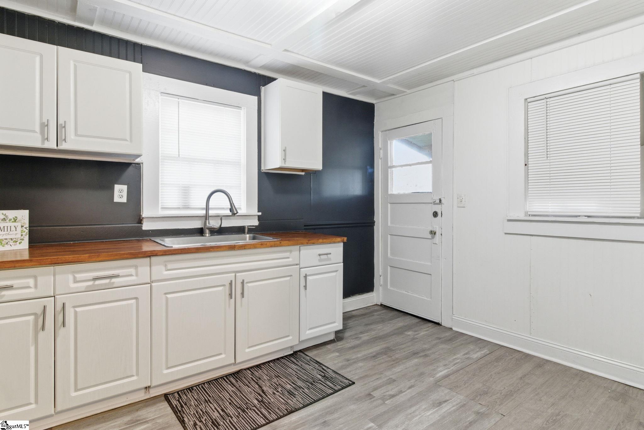 102 State Rd S-30-215 Laurens, SC 29360 - Photo 14 of 20