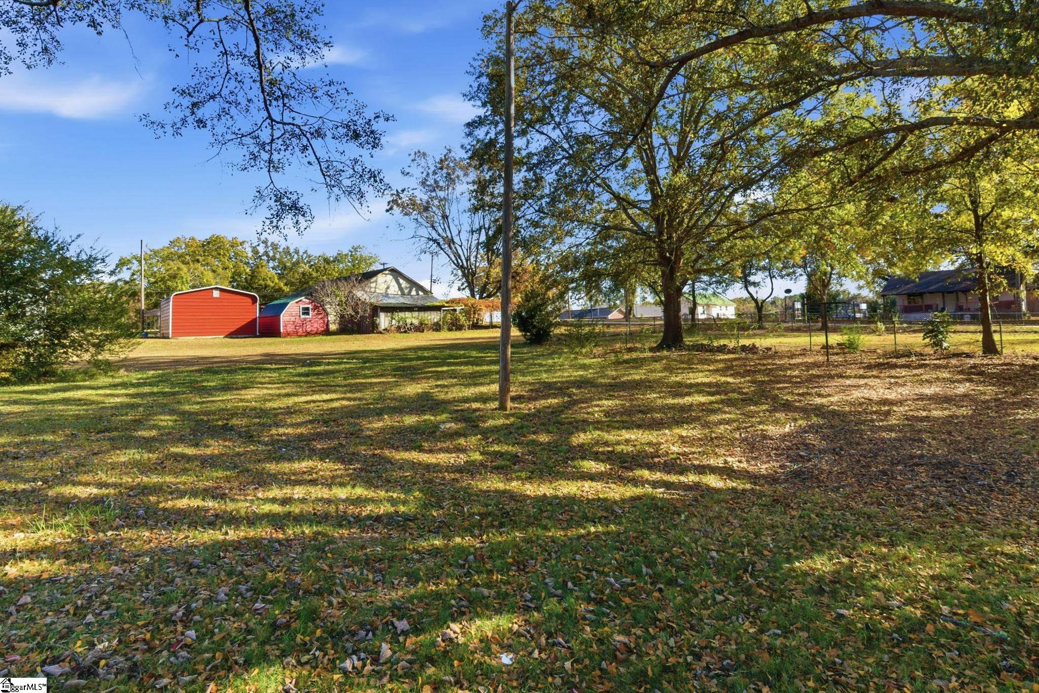 102 State Rd S-30-215 Laurens, SC 29360 - Photo 5 of 20