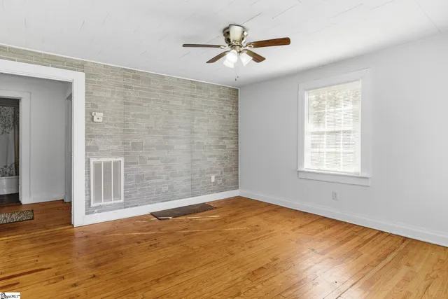 $159,000 | 102 State Rd S-30-215, Laurens, SC 29360