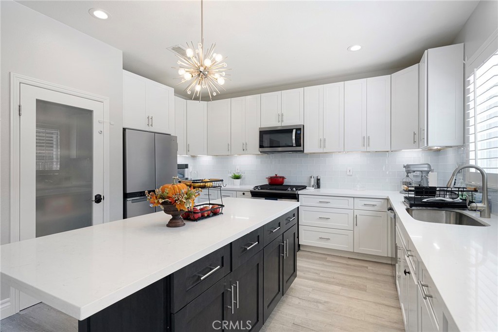17889 Orangewood Lane Riverside, CA 92503 - Photo 14 of 43