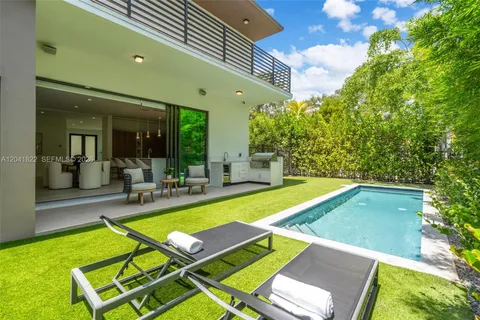 $2,580,000 | 2225 Southwest 18th Avenue, Miami, FL 33145