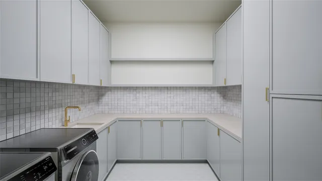 $1,970,000 | 1919 Potomac Drive, Houston, TX 77057