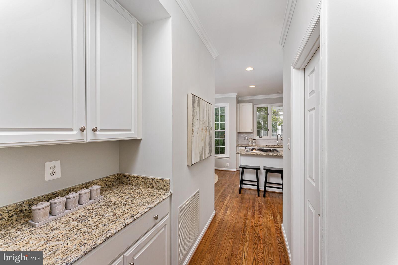 11401 Northwind Court Reston, VA 20194 - Photo 10 of 41