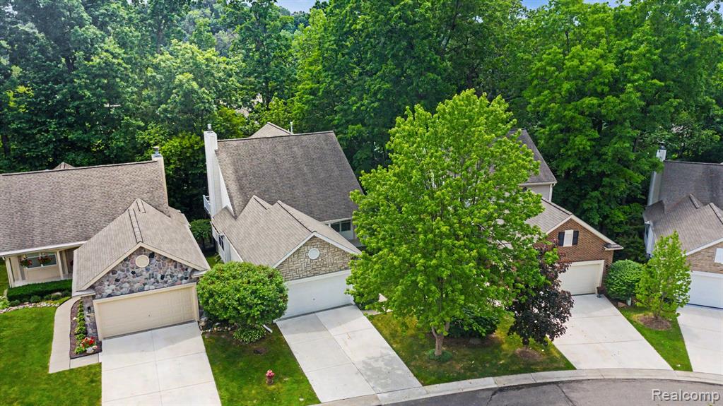 6573 Summit Ridge Clarkston, MI 48346 - Photo 3 of 24