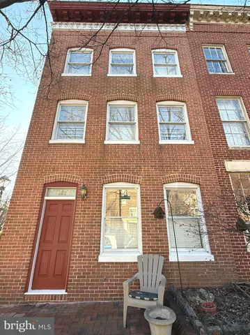 $675,000 | 101 West Hill Street, Baltimore, MD 21230