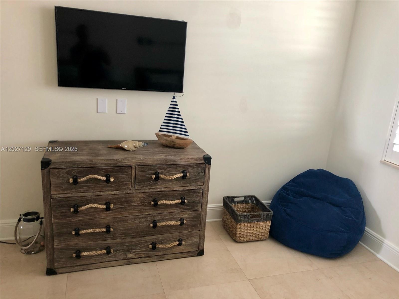 607 Ocean Drive, Unit 9K Key Biscayne, FL 33149 - Photo 19 of 25