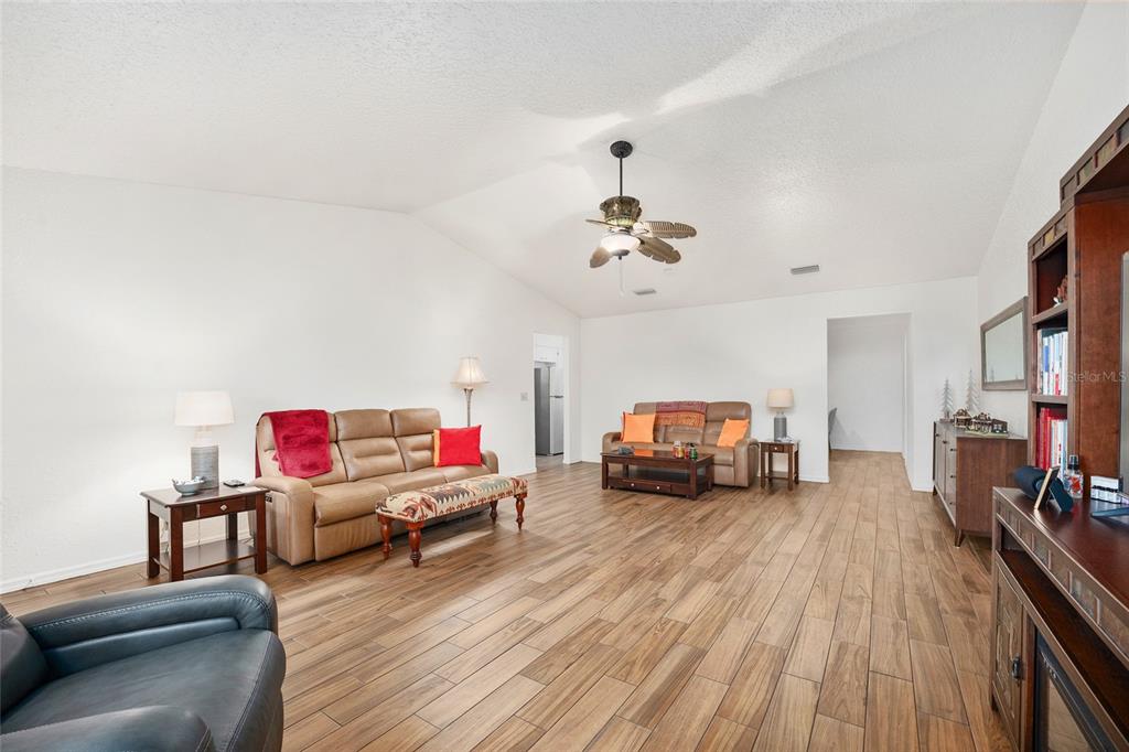 8560 Southwest 90th Street, Unit E Ocala, FL 34481 - Photo 17 of 59