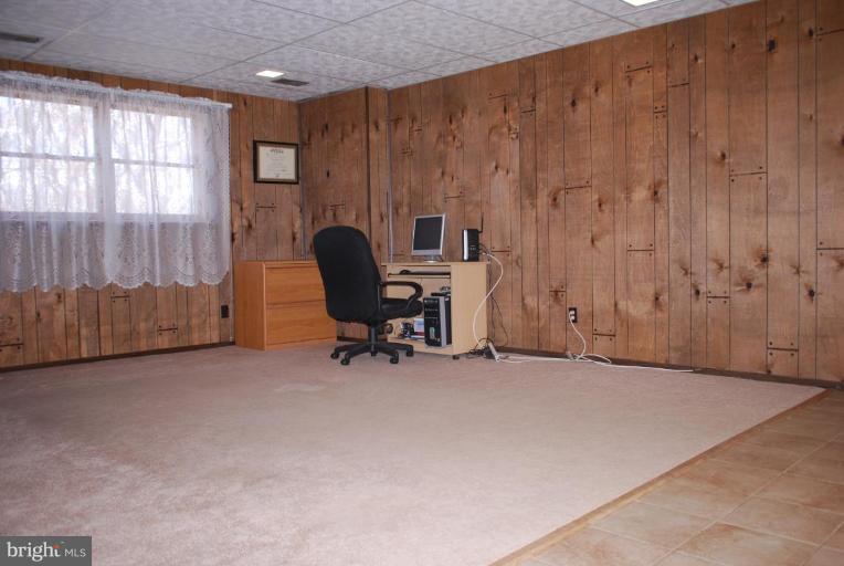 8415 Garland Road Pasadena, MD 21122 - Photo 23 of 30 Family Room #2