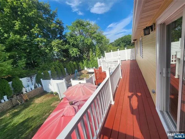 $3,200 | 52 North 14th Street, Unit 2, Hawthorne, NJ 07506