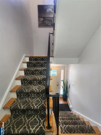 $3,200 | 52 North 14th Street, Unit 2, Hawthorne, NJ 07506