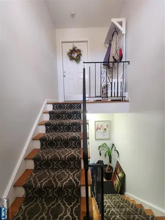 $3,200 | 52 North 14th Street, Unit 2, Hawthorne, NJ 07506