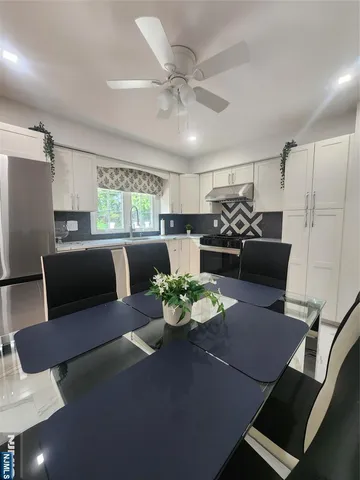 $3,400 | 52 North 14th Street, Unit 2, Hawthorne, NJ 07506