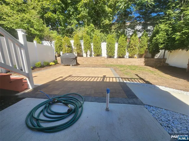 $3,400 | 52 North 14th Street, Unit 2, Hawthorne, NJ 07506