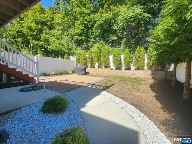 $3,400 | 52 North 14th Street, Unit 2, Hawthorne, NJ 07506