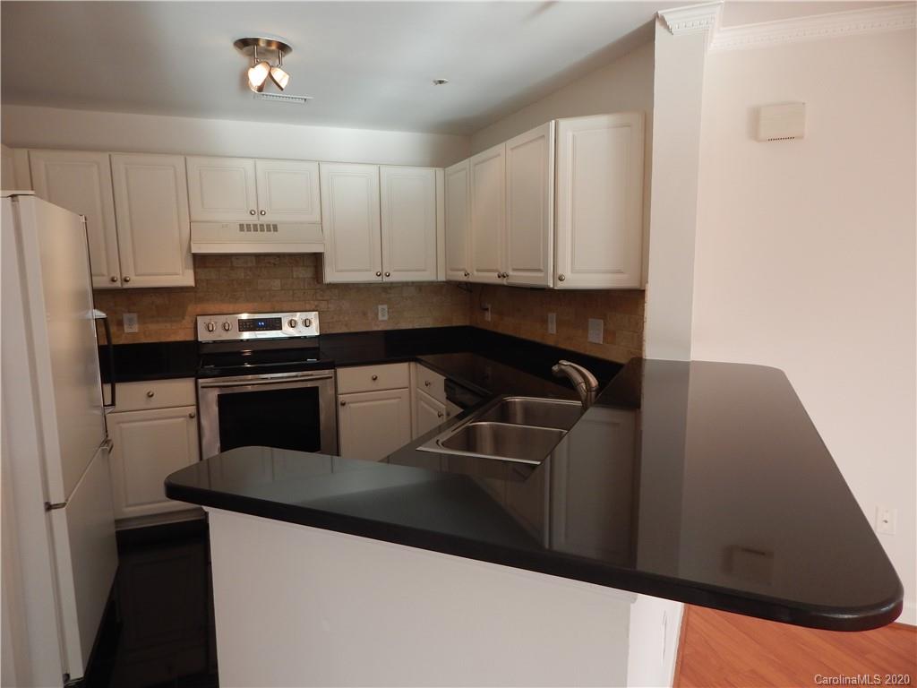 1117 Torrence Circle Davidson, NC 28036 - Photo 9 of 25
