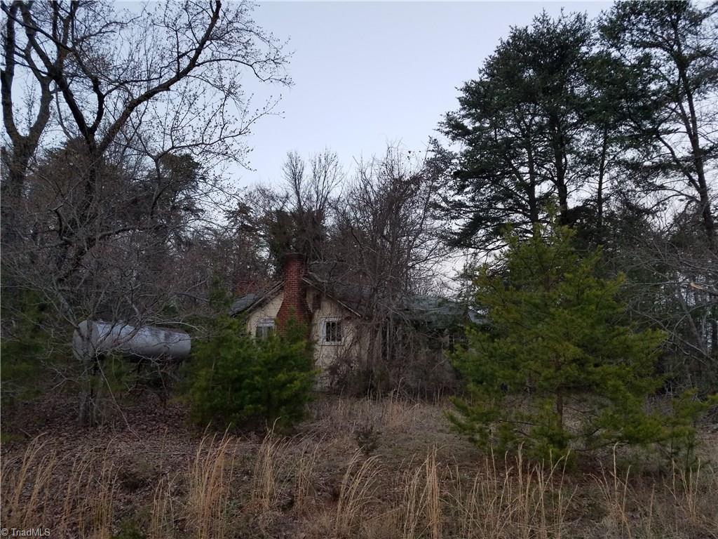 448 Peach Orchard Road Mayodan, NC 27027 - Photo 4 of 7 Gallery Image 4