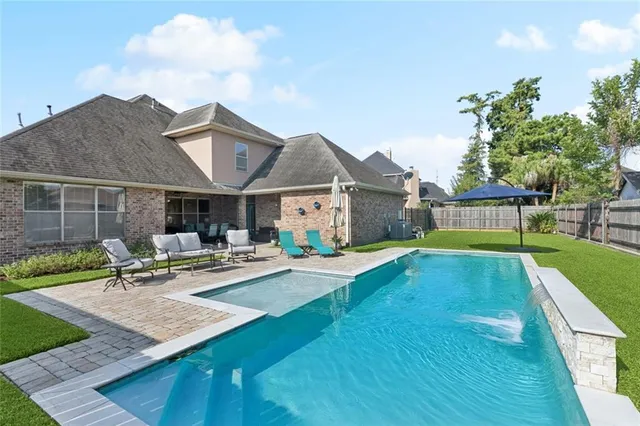 $521,900 | 3319 Turnberry Lane, Harvey, LA 70058