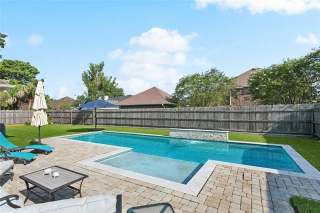 $521,900 | 3319 Turnberry Lane, Harvey, LA 70058