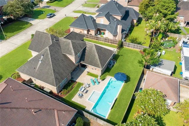 $521,900 | 3319 Turnberry Lane, Harvey, LA 70058