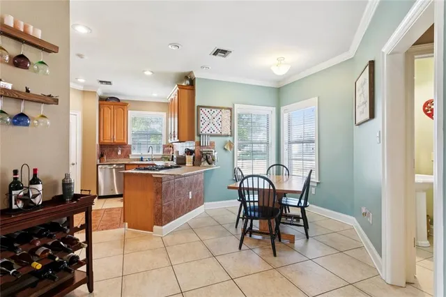 $521,900 | 3319 Turnberry Lane, Harvey, LA 70058