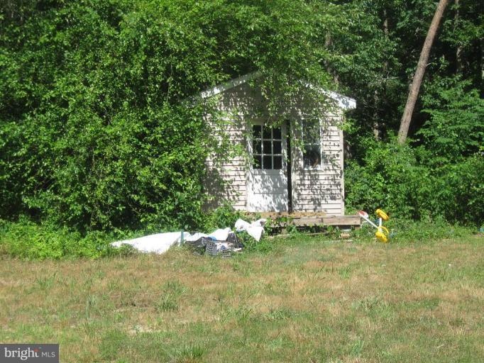11796 River Road Ridgely, MD 21660 - Photo 21 of 29 Shed