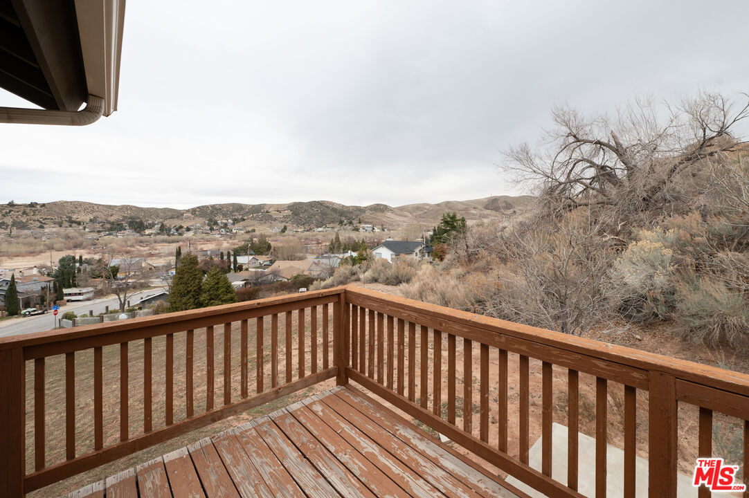 42820 Ranch Club Road Elizabeth Lake, CA 93532 - Photo 12 of 32 Gallery Image 12