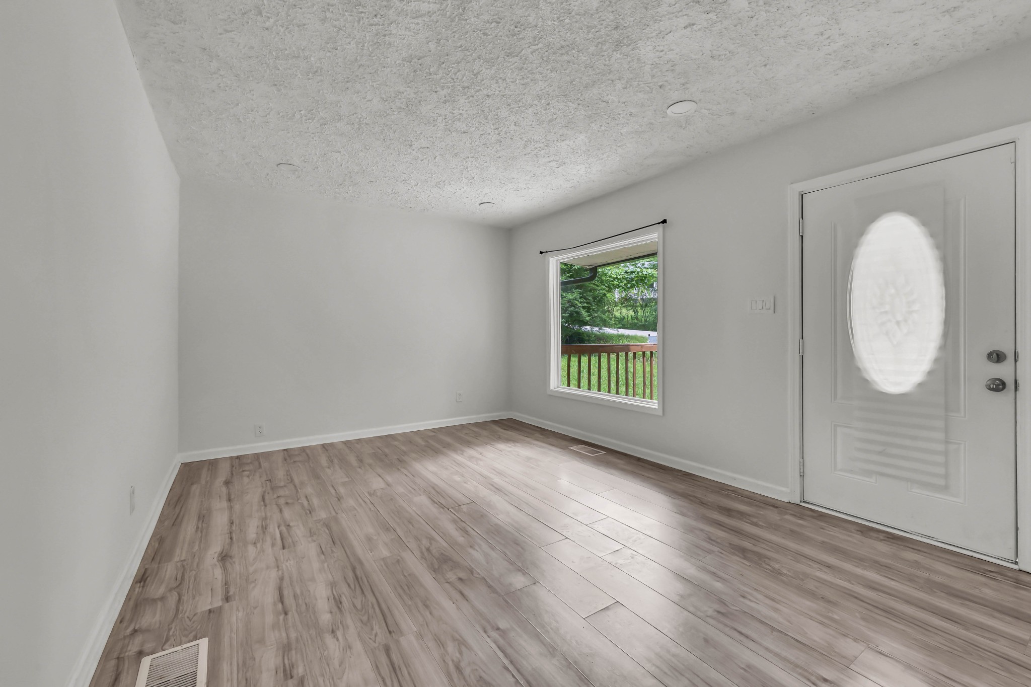 1010 Ridgecrest Drive Clarksville, TN 37040 - Photo 8 of 23