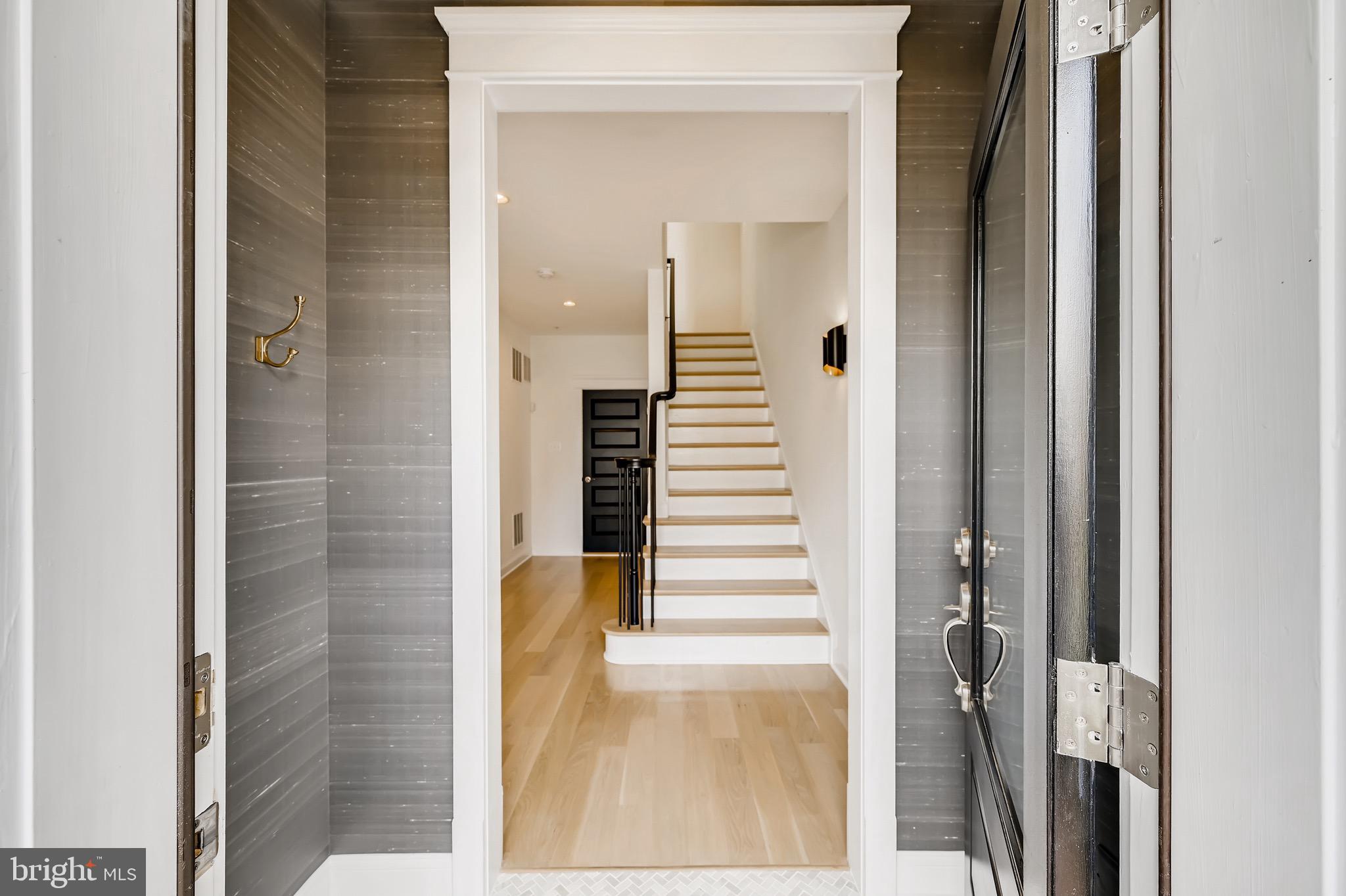 9015 Templeton Drive Frederick, MD 21704 - Photo 6 of 83