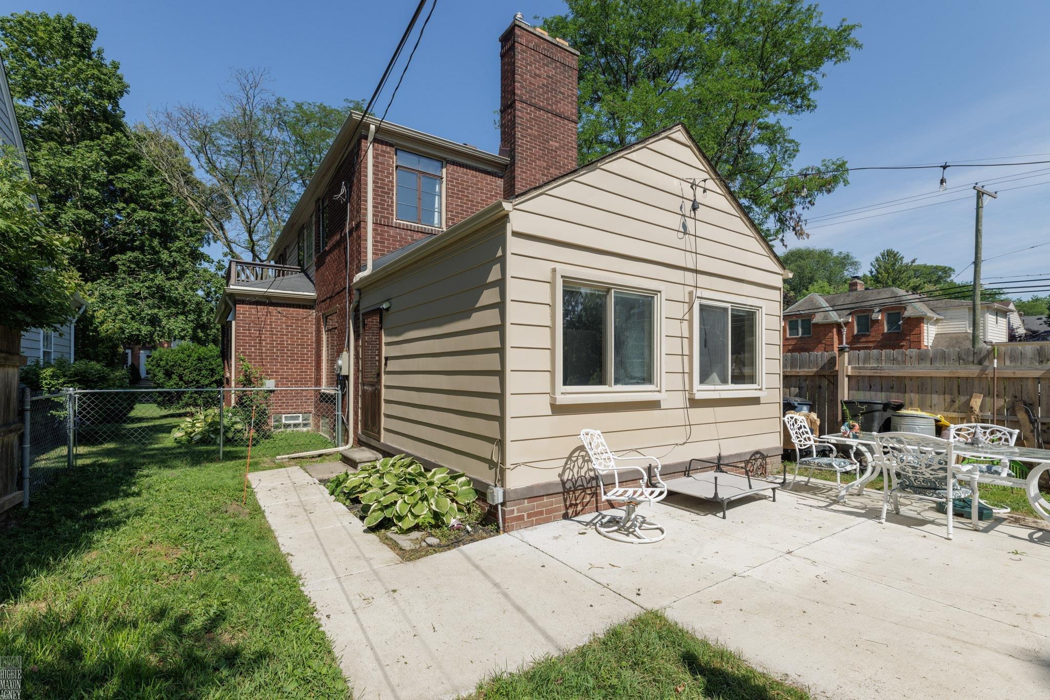 675 Fisher Road Grosse Pointe, MI 48230 - Photo 39 of 51