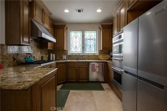 $2,595,000 | 407 1/2 Goldenrod Avenue, Corona del Mar, CA 92625