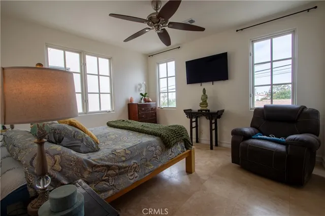 $2,595,000 | 407 1/2 Goldenrod Avenue, Corona del Mar, CA 92625